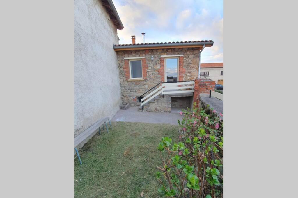 Villa Petit Cocon Boisset-Saint-Priest Esterno foto